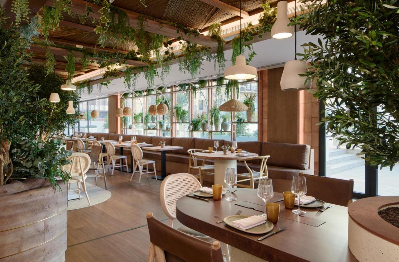 Hotel Me Barcellona Esterno foto The interior of the restaurant